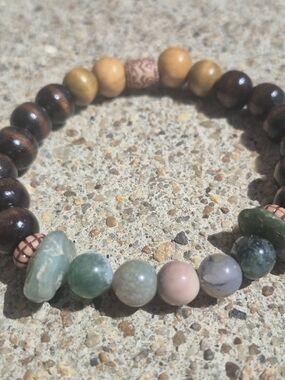 Earthy Natural Handmade Indian Agate Braclet!